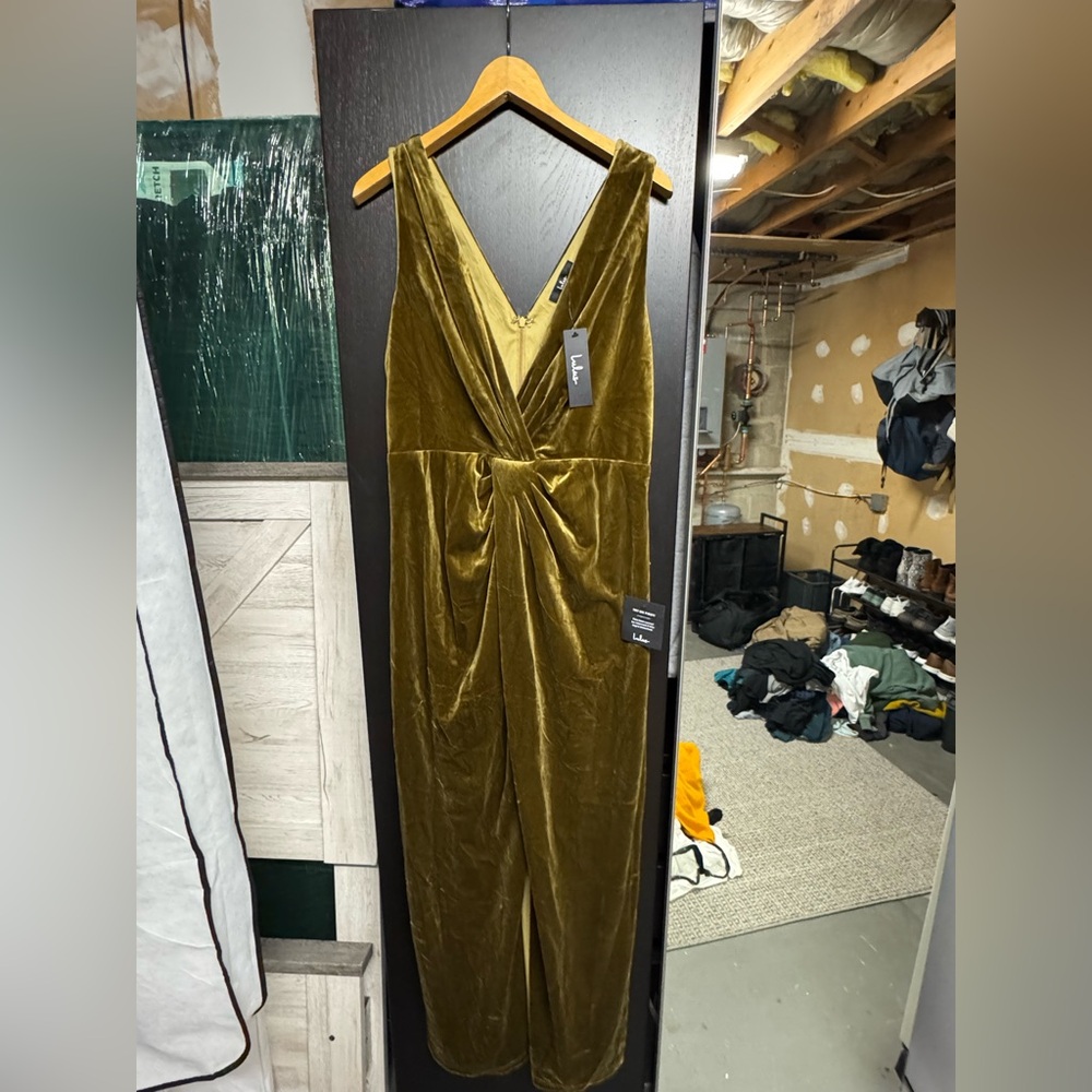 Lulu's Olive Velvet Twist-Front Maxi Dress